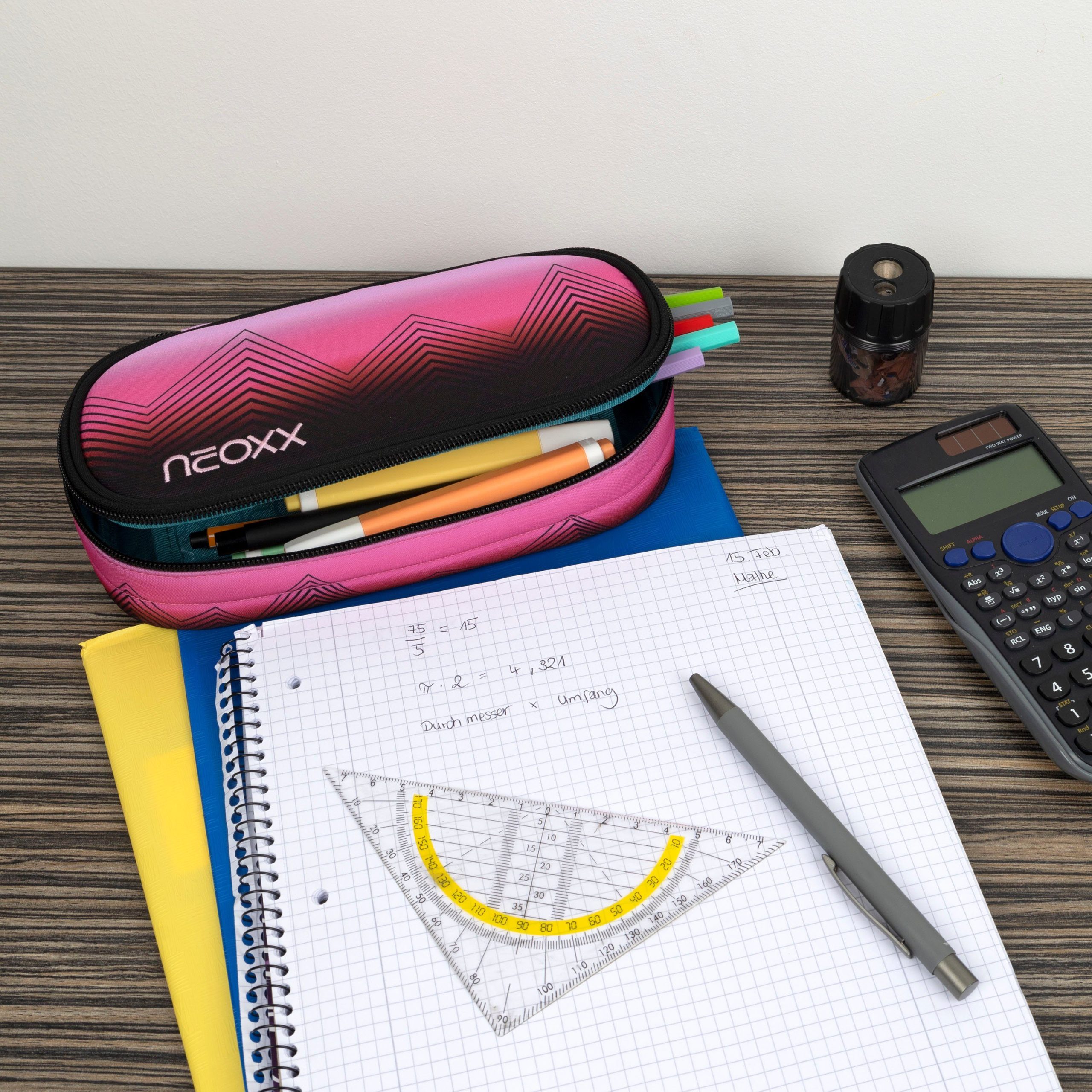neoxx 'Jump' Pencil Case - Recycled PET - Streetlight Design neoxx 'Jump' Pencil Case - Recycled PET - Streetlight Design