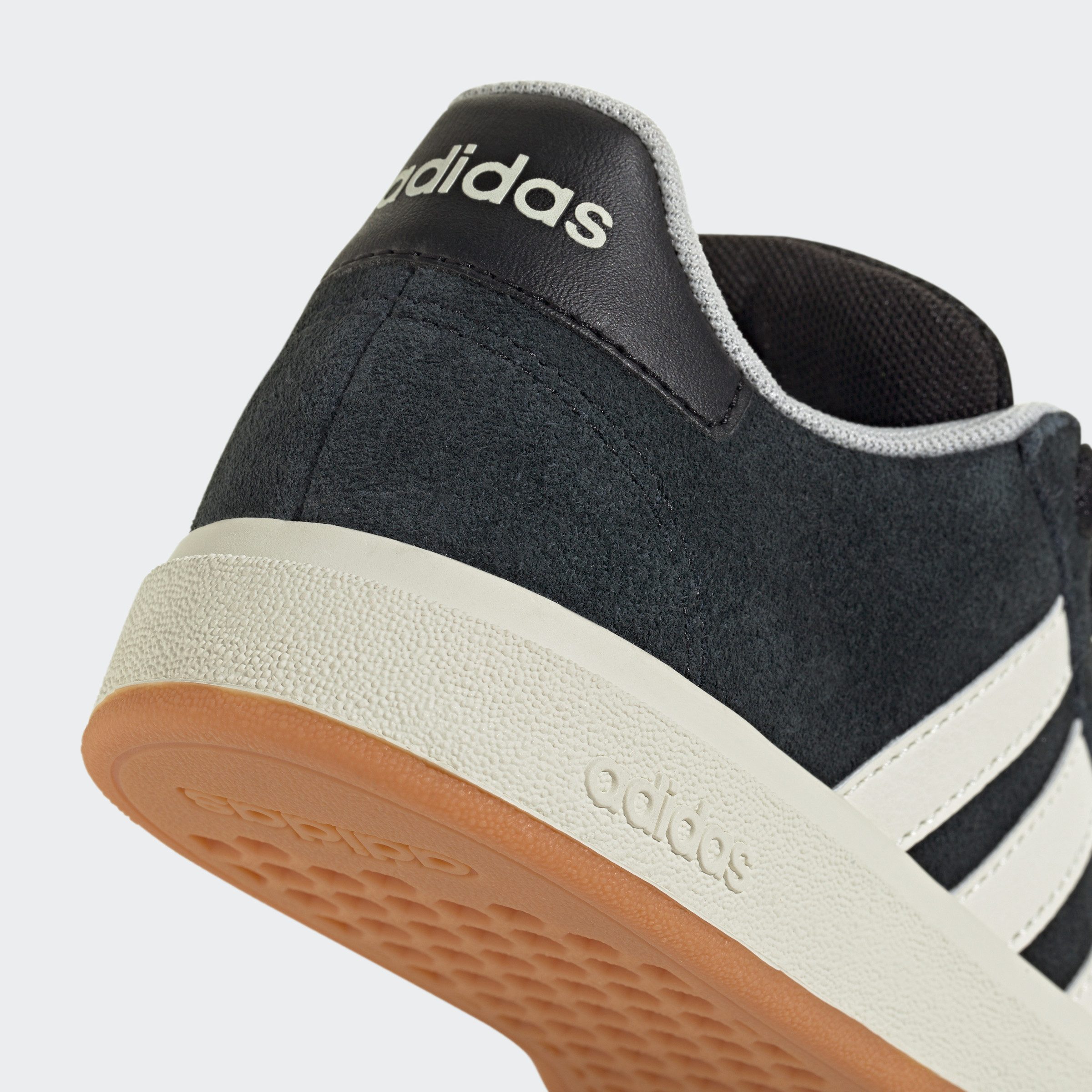 adidas GRAND COURT 00s Kids' Skate Shoes: Sustainable Style & Comfort adidas GRAND COURT 00s Kids' Skate Shoes: Sustainable Style & Comfort