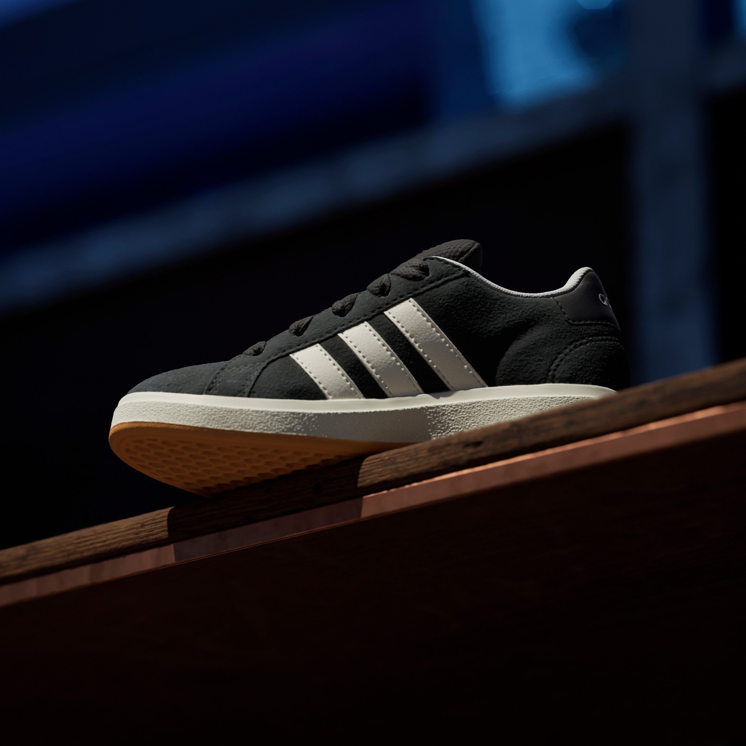 adidas GRAND COURT 00s Kids' Skate Shoes: Sustainable Style & Comfort adidas GRAND COURT 00s Kids' Skate Shoes: Sustainable Style & Comfort