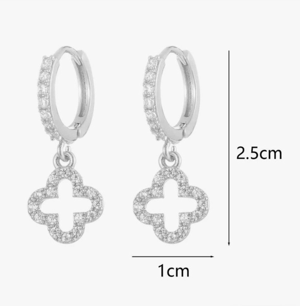 Lale Collection Clover & Bloom Earrings - Lucky Charm Gold & Green Lale Collection Clover & Bloom Earrings - Lucky Charm Gold & Green