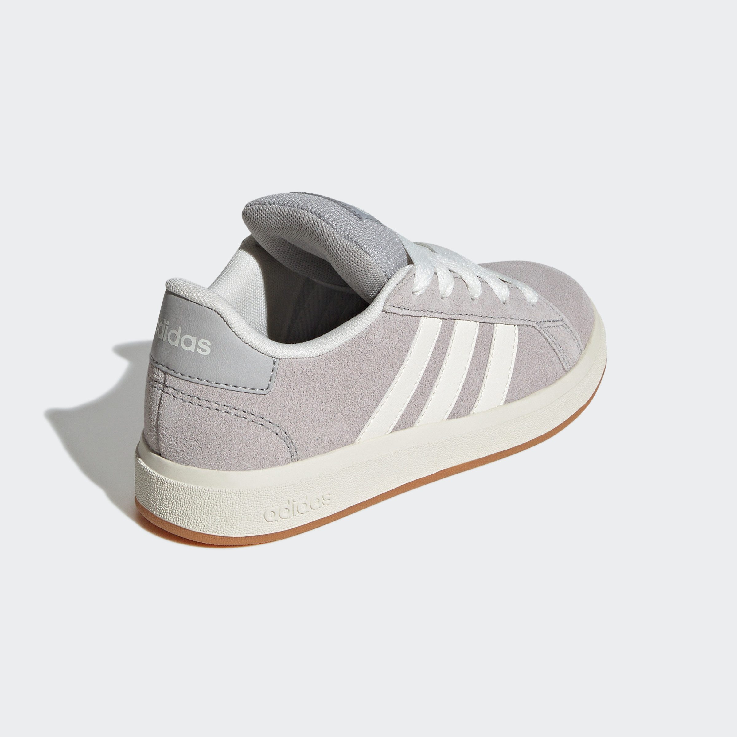 adidas GRAND COURT 00s Kids' Skate Shoes: Sustainable Style & Comfort adidas GRAND COURT 00s Kids' Skate Shoes: Sustainable Style & Comfort