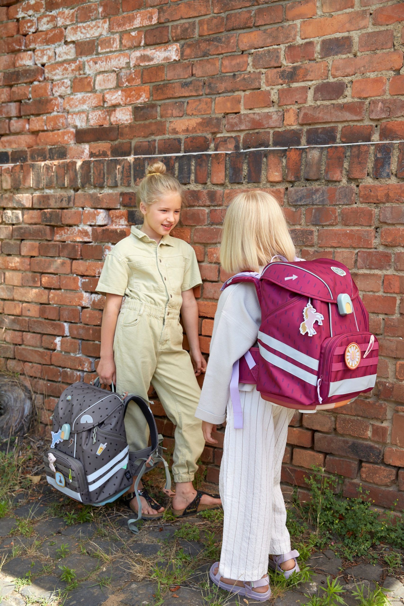 LÄSSIG Schulranzen Unique, Flexy, Rose Blue Black (Set, 5-tlg), inkl. Patches; PETA-approved vegan; aus recyceltem Material LÄSSIG Schulranzen Unique, Flexy, Rose Blue Black (Set, 5-tlg), inkl. Patches; PETA-approved vegan; aus recyceltem Material