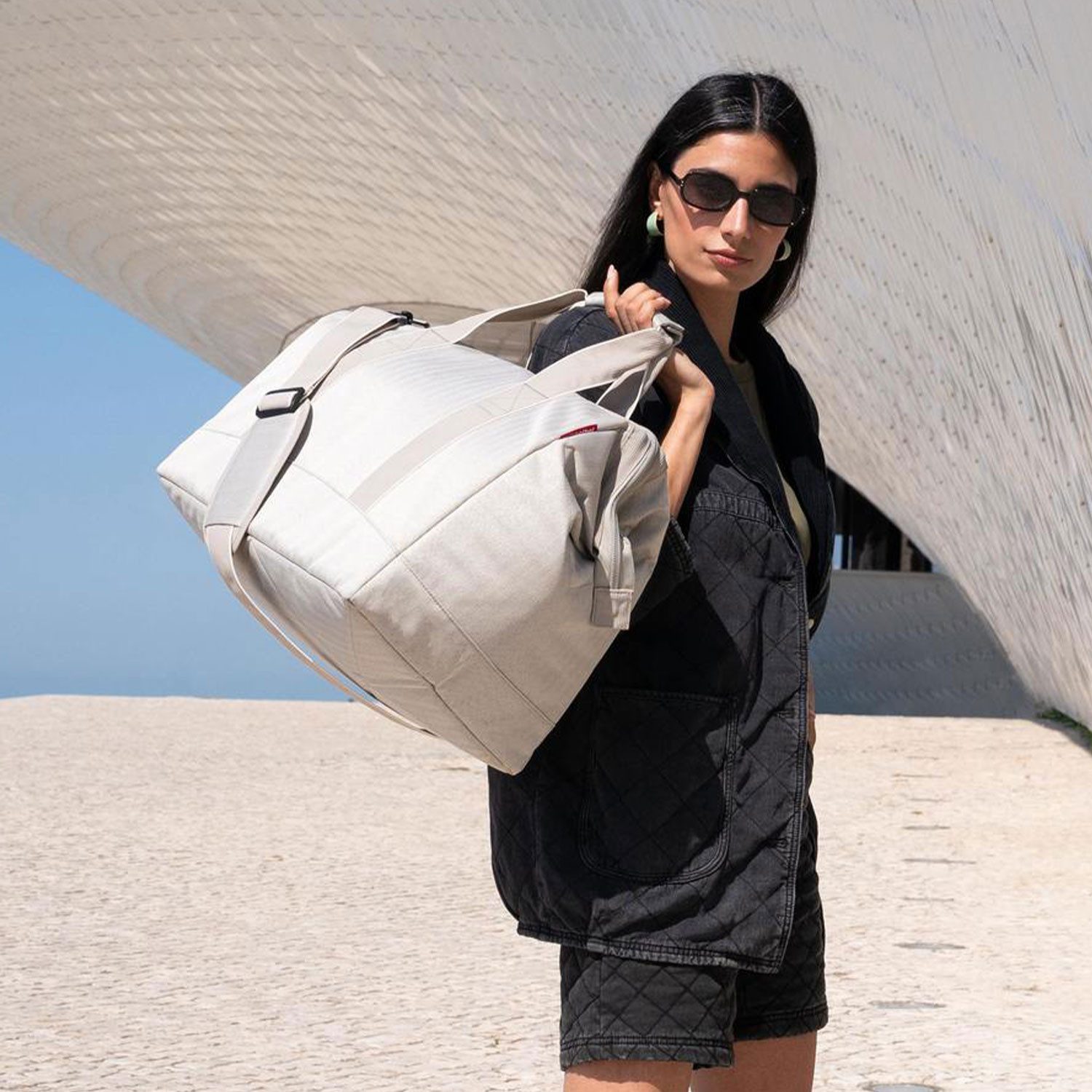 REISETNHEL allrounder L Florist Indigo 30L Travel Bag - Stylish & Organized REISETNHEL allrounder L Florist Indigo 30L Travel Bag - Stylish & Organized