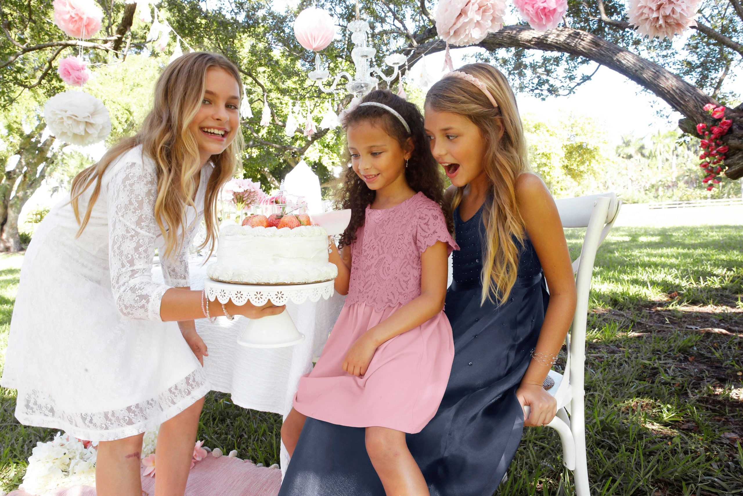 KIDSWORLD Jerseykleid - Spitzenkleid festliche Anlässe KIDSWORLD Jerseykleid - Spitzenkleid festliche Anlässe