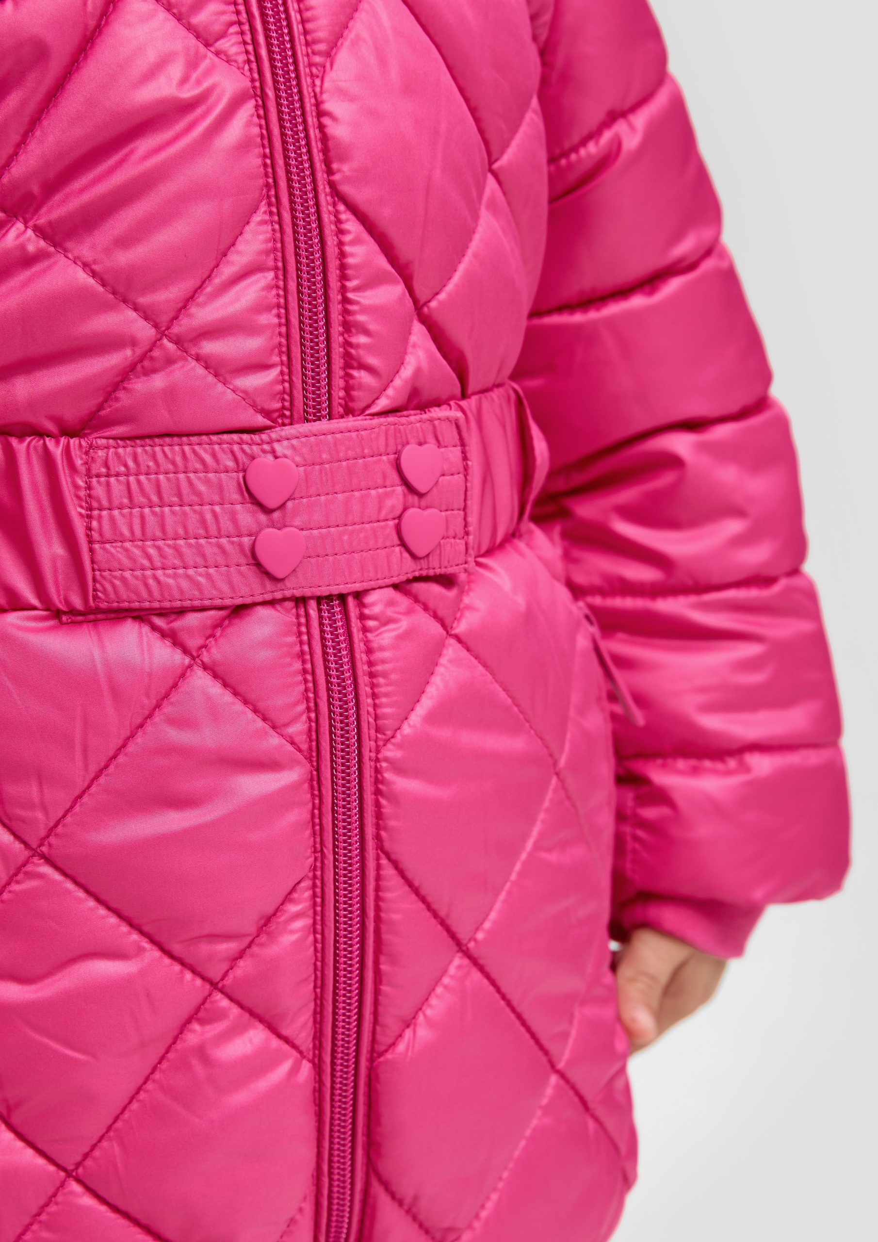 s.Oliver Mädchen Funktionsmantel Steppjacke mit Gürtel – Pink s.Oliver Mädchen Funktionsmantel Steppjacke mit Gürtel – Pink