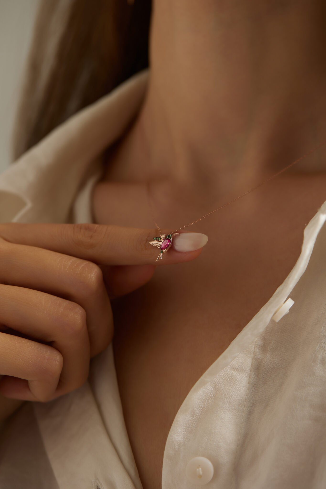 Einzelstück Kette mit Anhänger Einzelstück Kolibri Kette aus 925 Sterling Silber, rosé vergoldet, mit funkelnden Steinen