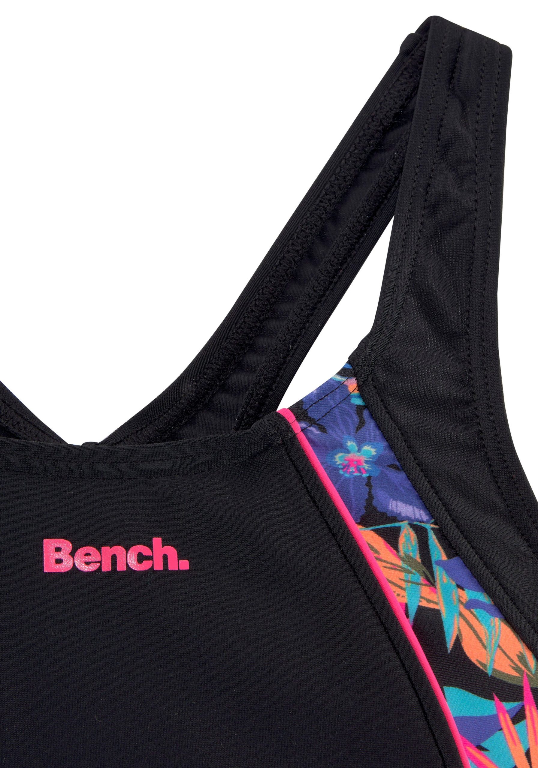 Bench Pitch Kids Swimsuit: Vibrant Jungle Style Bench Pitch Kids Swimsuit: Vibrant Jungle Style