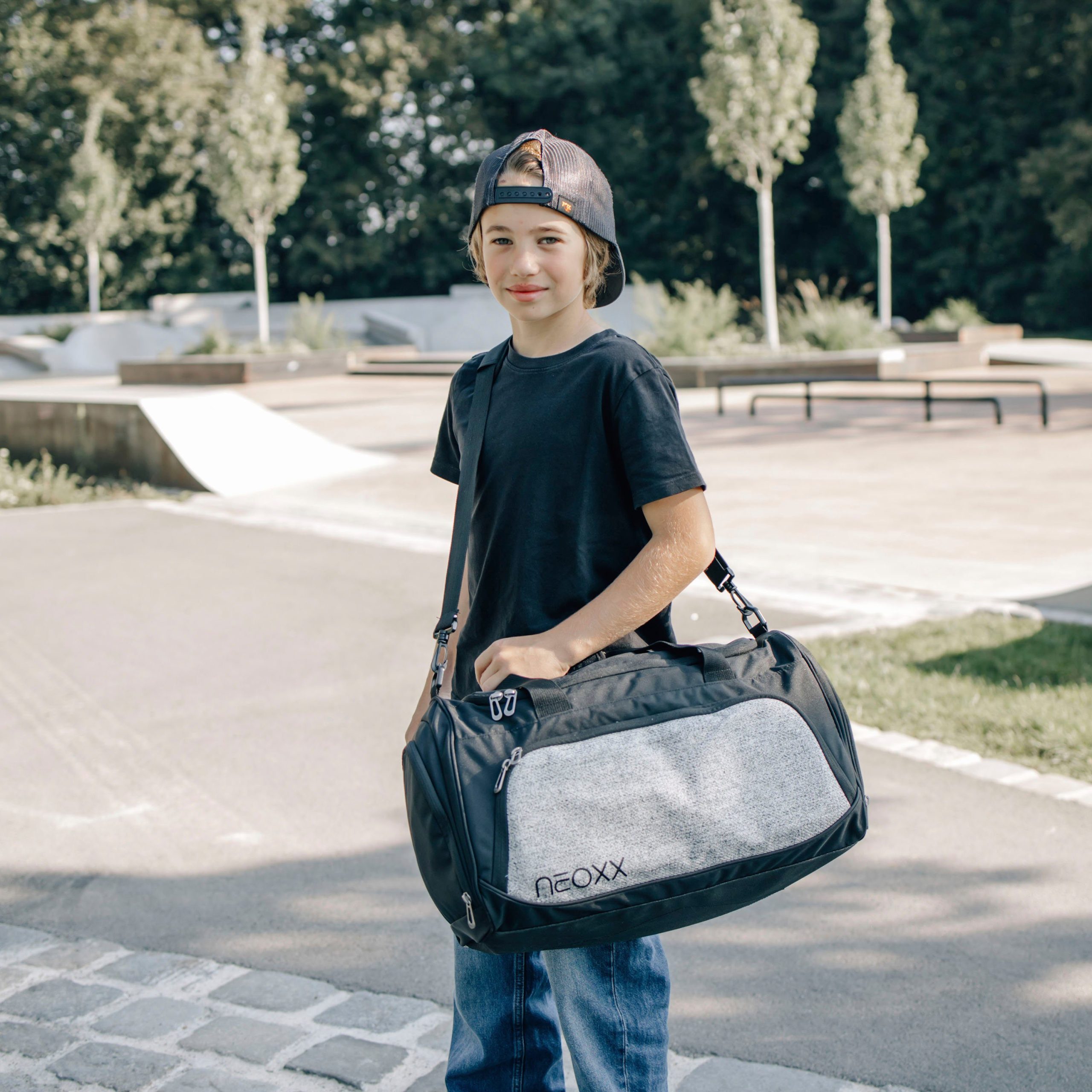 neoxx Move Sporttasche: Sustainable & Recycled - Support Turtle Foundation