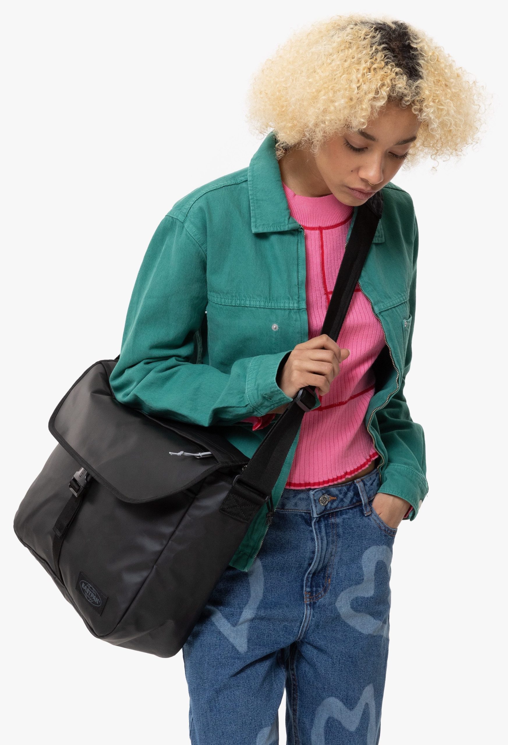 Eastpak Delegate+ Messenger Bag: Padded Laptop Protection & Stylish Design