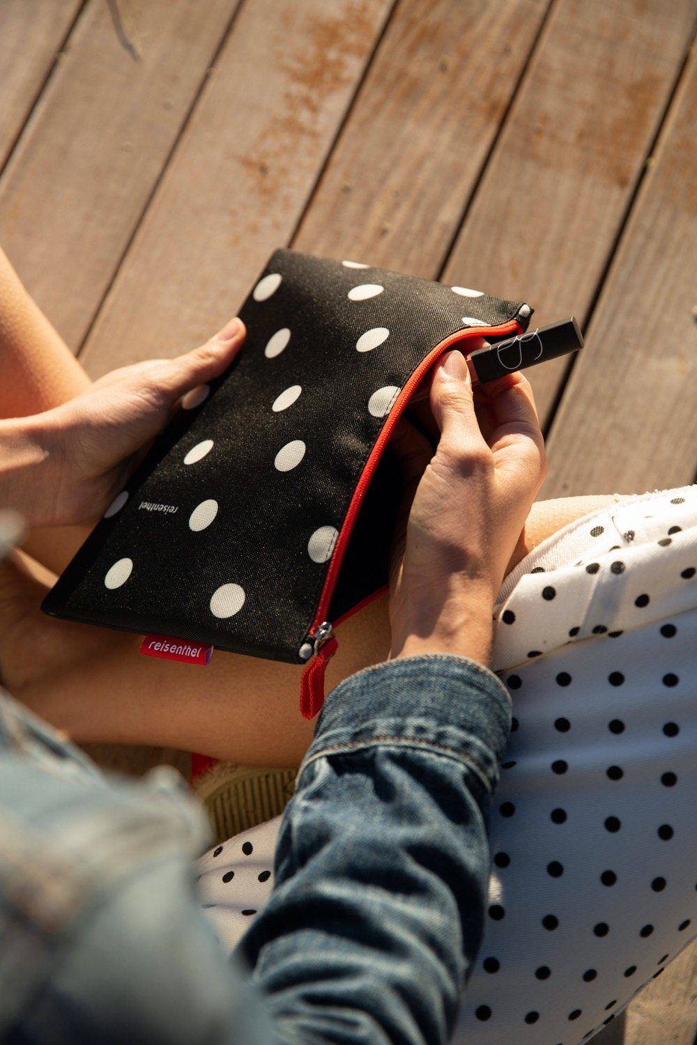 Reisenthel Case 1 Cosmetic Pouch - Stylish Travel & Everyday Essentials Reisenthel Case 1 Cosmetic Pouch - Stylish Travel & Everyday Essentials